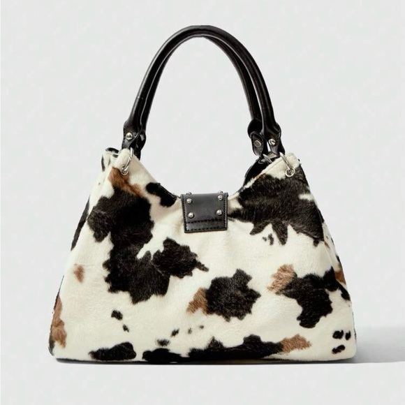 Stylish Cowhide Shoulder Bag with Cross Detail - Picture 5 of 5